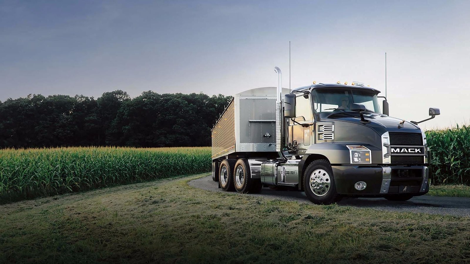 Mack Anthem tractor